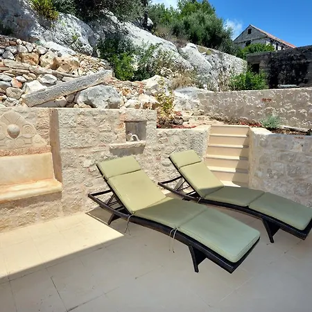 Vakantiehuis Nautilus-bay Steinhaus Im Dorf Von Fuer 2-7 Personen, 3 Schlafzimmer *
