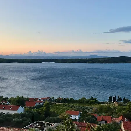 Nautilus-bay Steinhaus Im Dorf Von Fuer 2-7 Personen, 3 Schlafzimmer Zavala