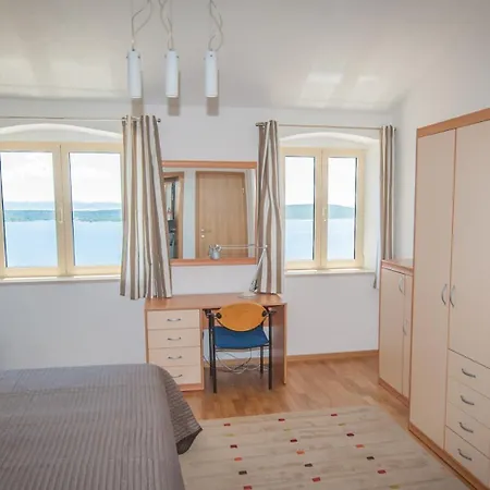 Nautilus-bay Steinhaus Im Dorf Von Fuer 2-7 Personen, 3 Schlafzimmer * Zavala