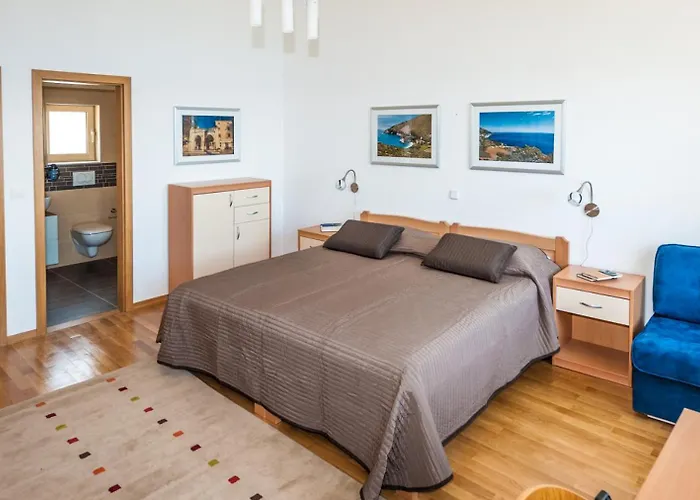 Nautilus-Bay Steinhaus Im Dorf Von Zavala Fuer 2-7 Personen, 3 Schlafzimmer Holiday home
