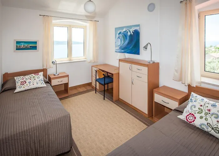 Nautilus-Bay Steinhaus Im Dorf Von Zavala Fuer 2-7 Personen, 3 Schlafzimmer * Zavala